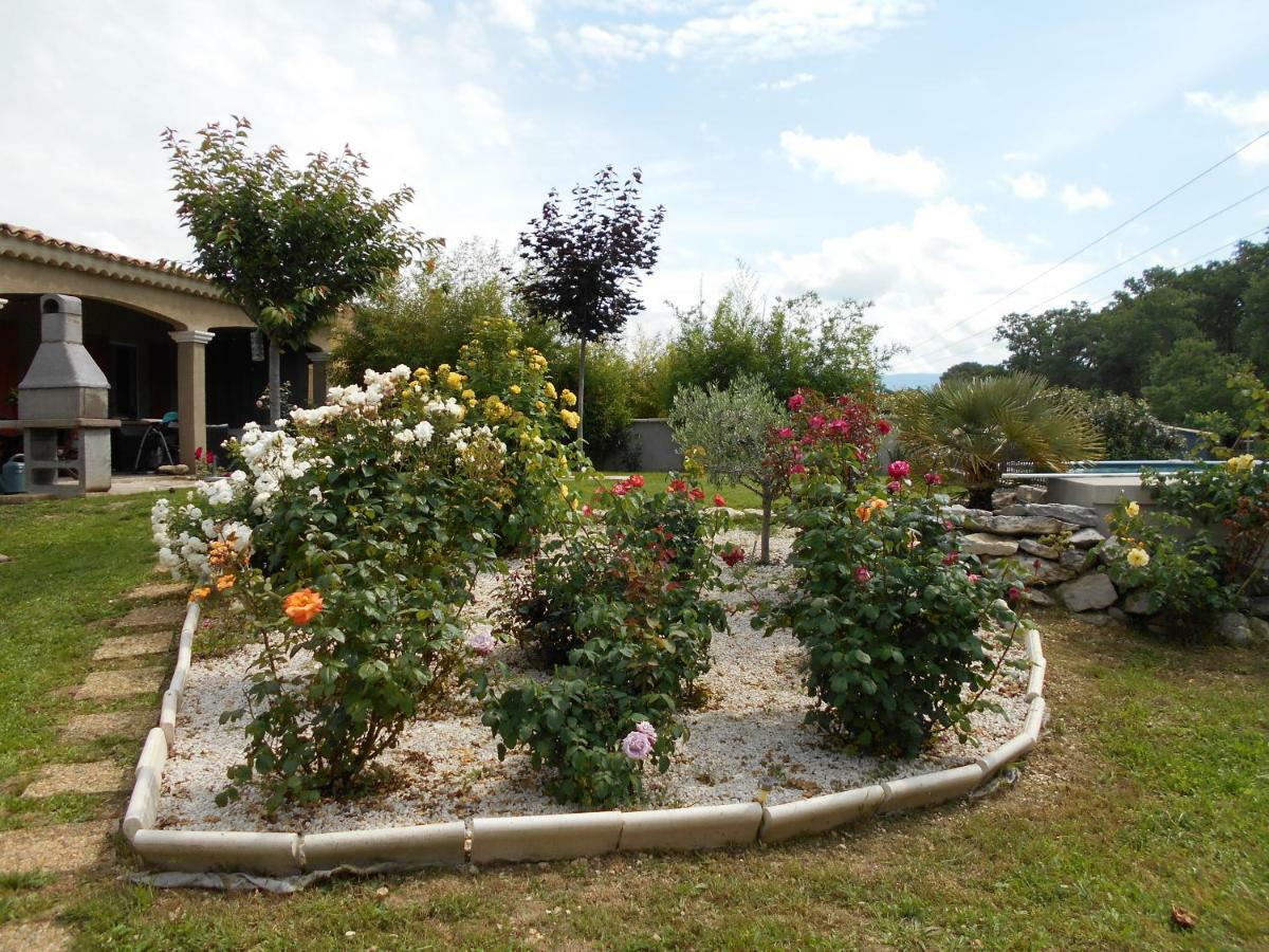 Hotel Chez Lulu Saint-Saturnin-lès-Apt Exterior foto